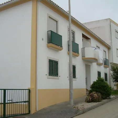Apartment Casa Terraco Atouguia Da Baleia