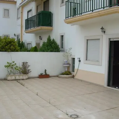Casa Terraco Atouguia Da Baleia